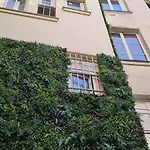 Urbanflat 156 - Yves Saint Denis Paris