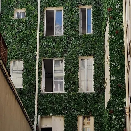 Urbanflat 156 - Yves Saint Denis