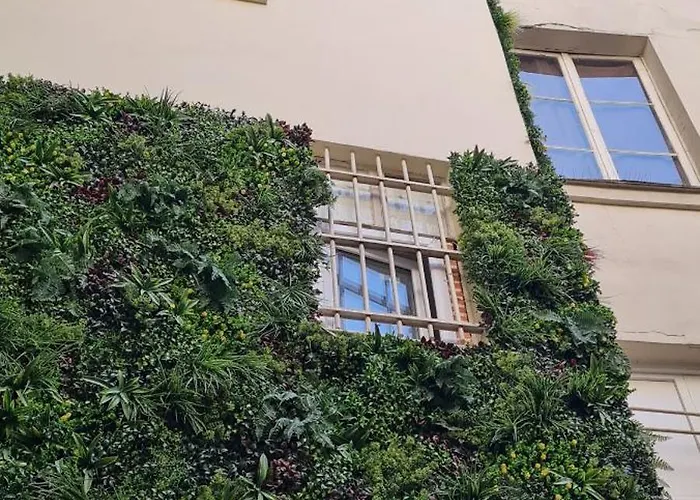 Urbanflat 156 - Yves Saint Denis París